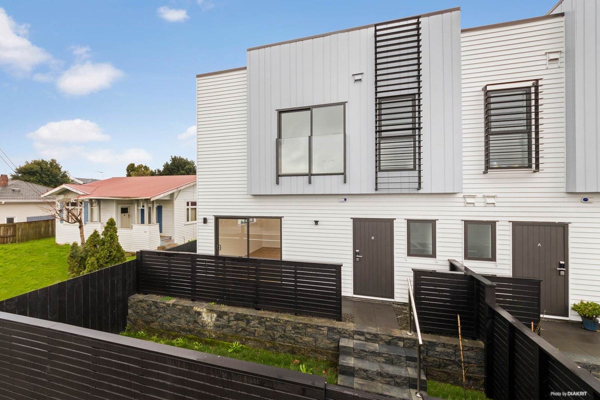 690B Mount Albert Road, Royal Oak, Auckland - Carousel 1