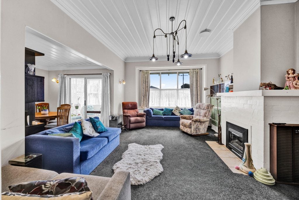 17 Grey Street, Normanby, Hawera - Carousel 2