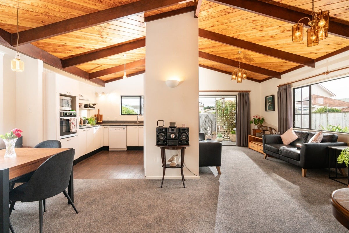 14A Aparima Avenue, Miramar, Wellington - Carousel 2