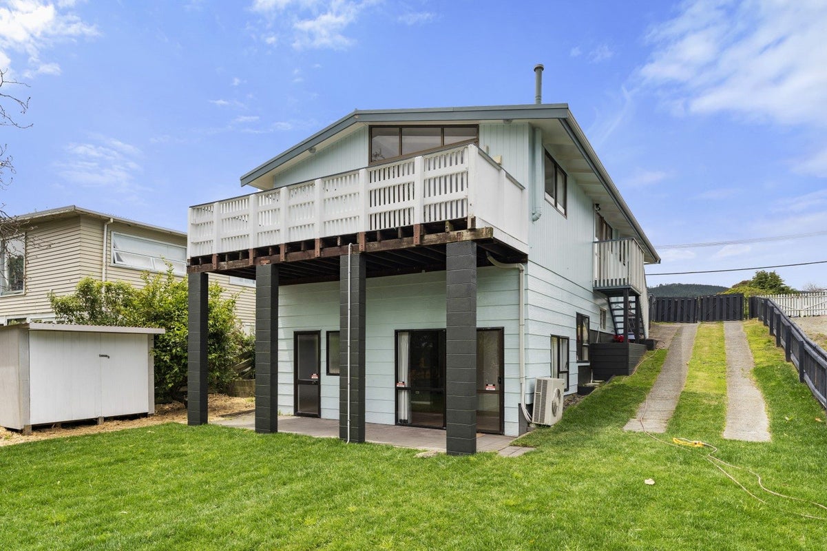 26 Parakai Street, Paraparaumu - Carousel 1