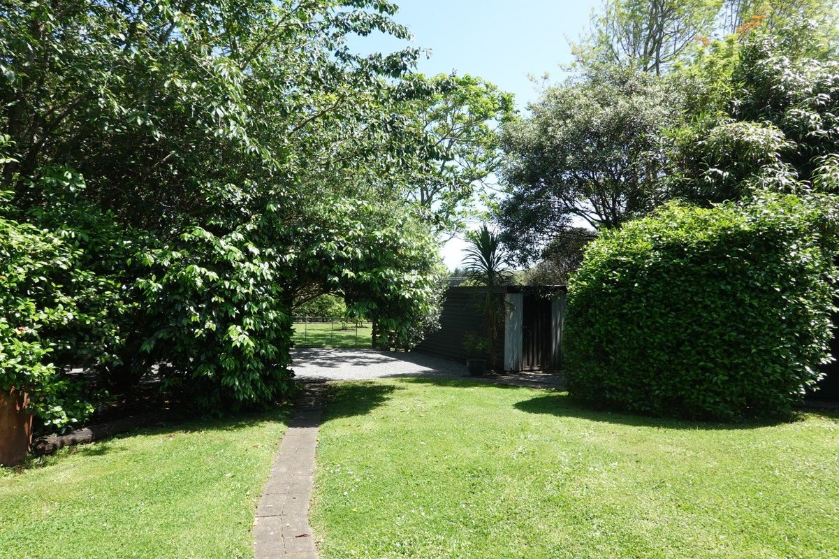 602 Hokio Beach Road, Hokio Beach, Levin - Carousel 32