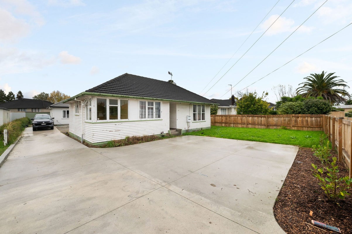 46 Pollen Crescent, Melville, Hamilton - Carousel 1