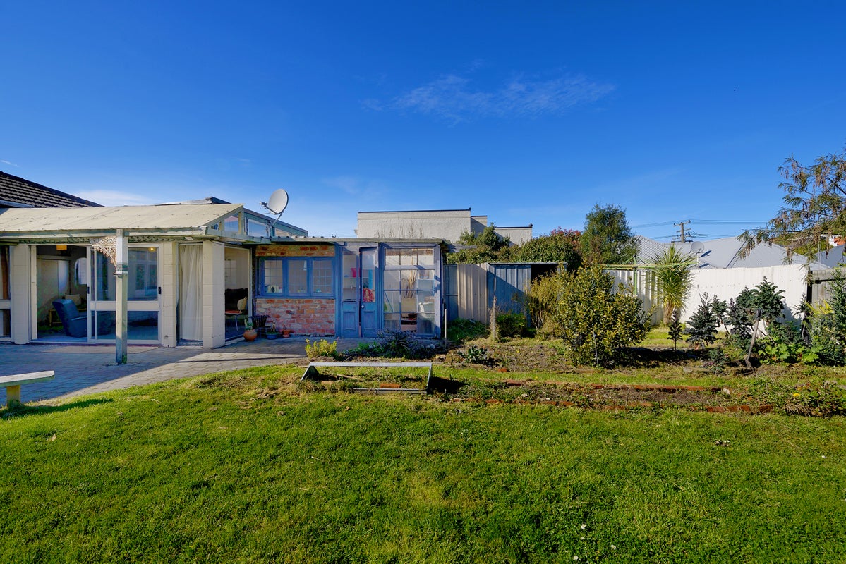 59 Beach Street, Saint Clair, Dunedin - Carousel 21