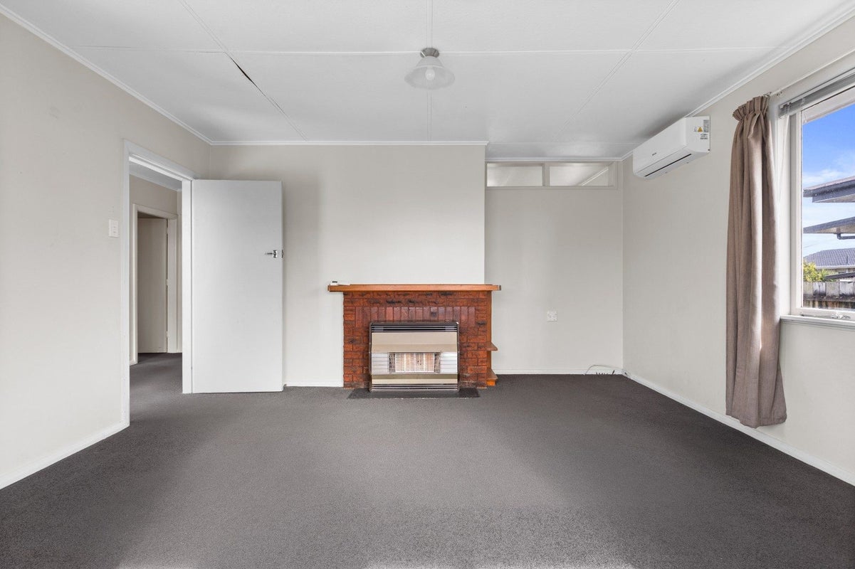 39 Collins Road, Melville, Hamilton, Waikato - Carousel 2
