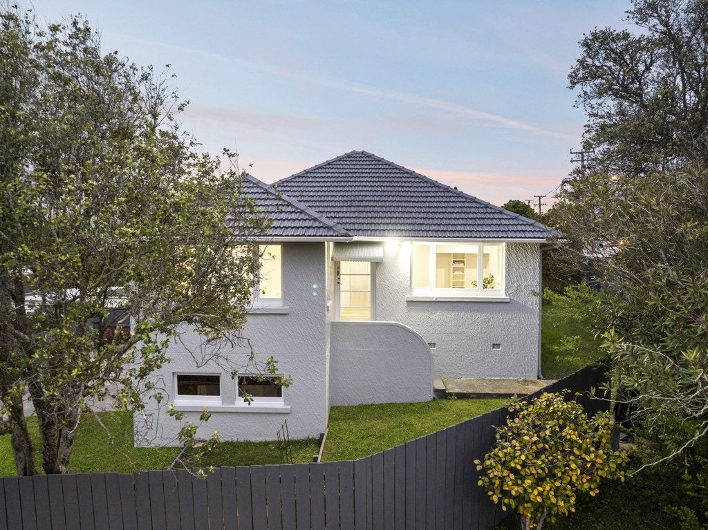 1/45 Pupuke Road, Birkenhead, Auckland - Carousel 1