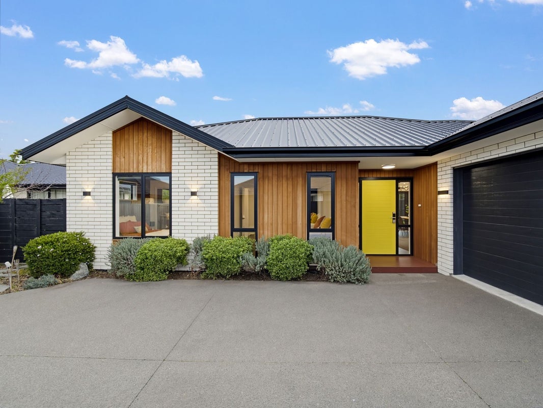 20 Petunia Drive, Wigram, Christchurch - Carousel 1