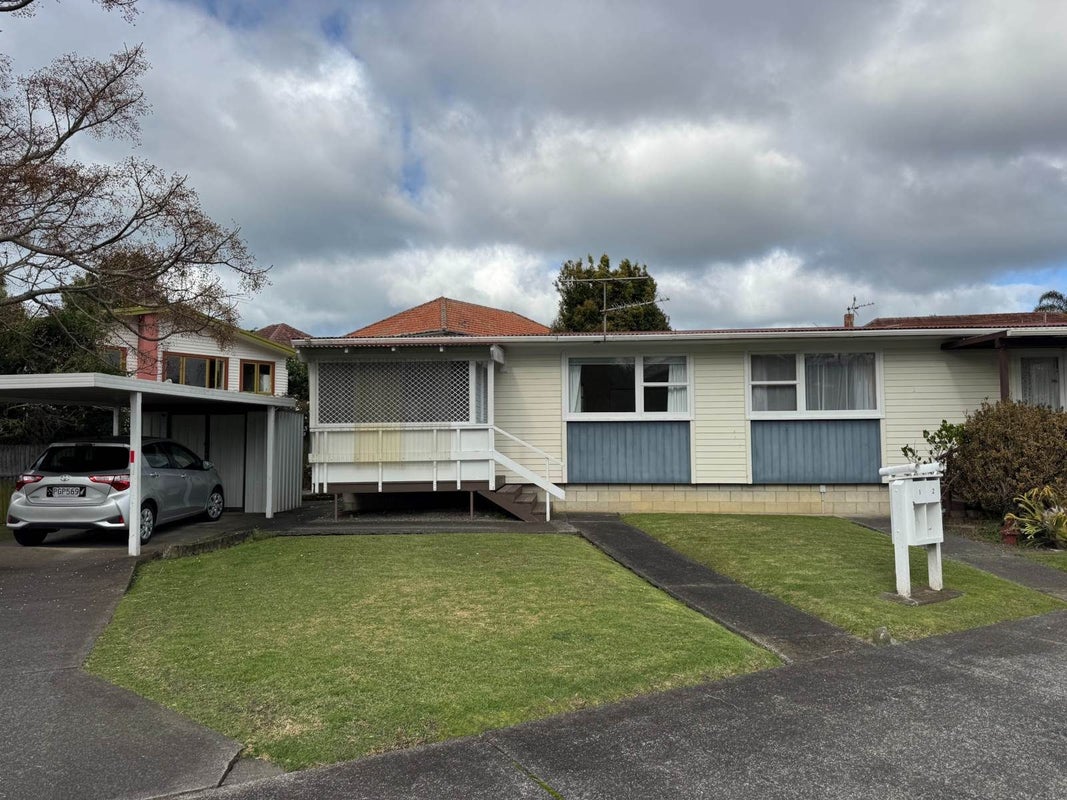 1/24 Bardia Street, Belmont, Auckland - Carousel 12