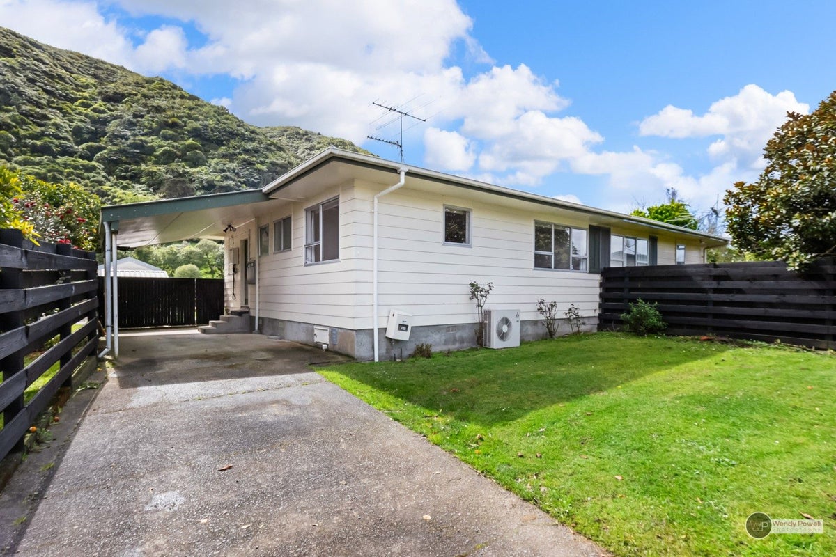 1/27 Larchmont Grove, Totara Park, Upper Hutt - Carousel 16