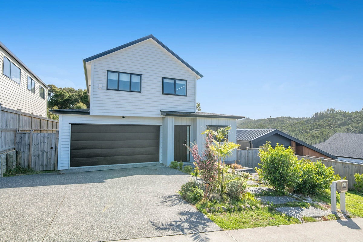 43 Pacific Heights Road, Orewa, Orewa - Carousel 24