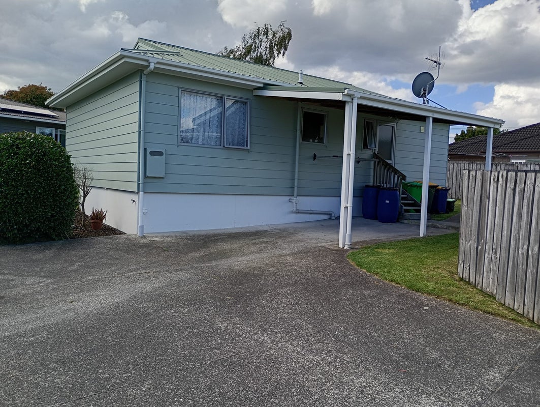 9A Waione Avenue, Te Atatu Peninsula, Auckland - Carousel 2