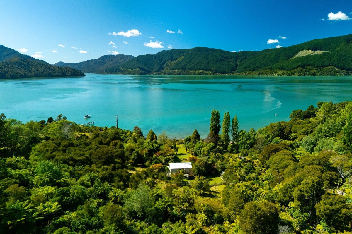 0 Whatanihi Pelorus, Whatanihi Bay, Havelock - Carousel 1