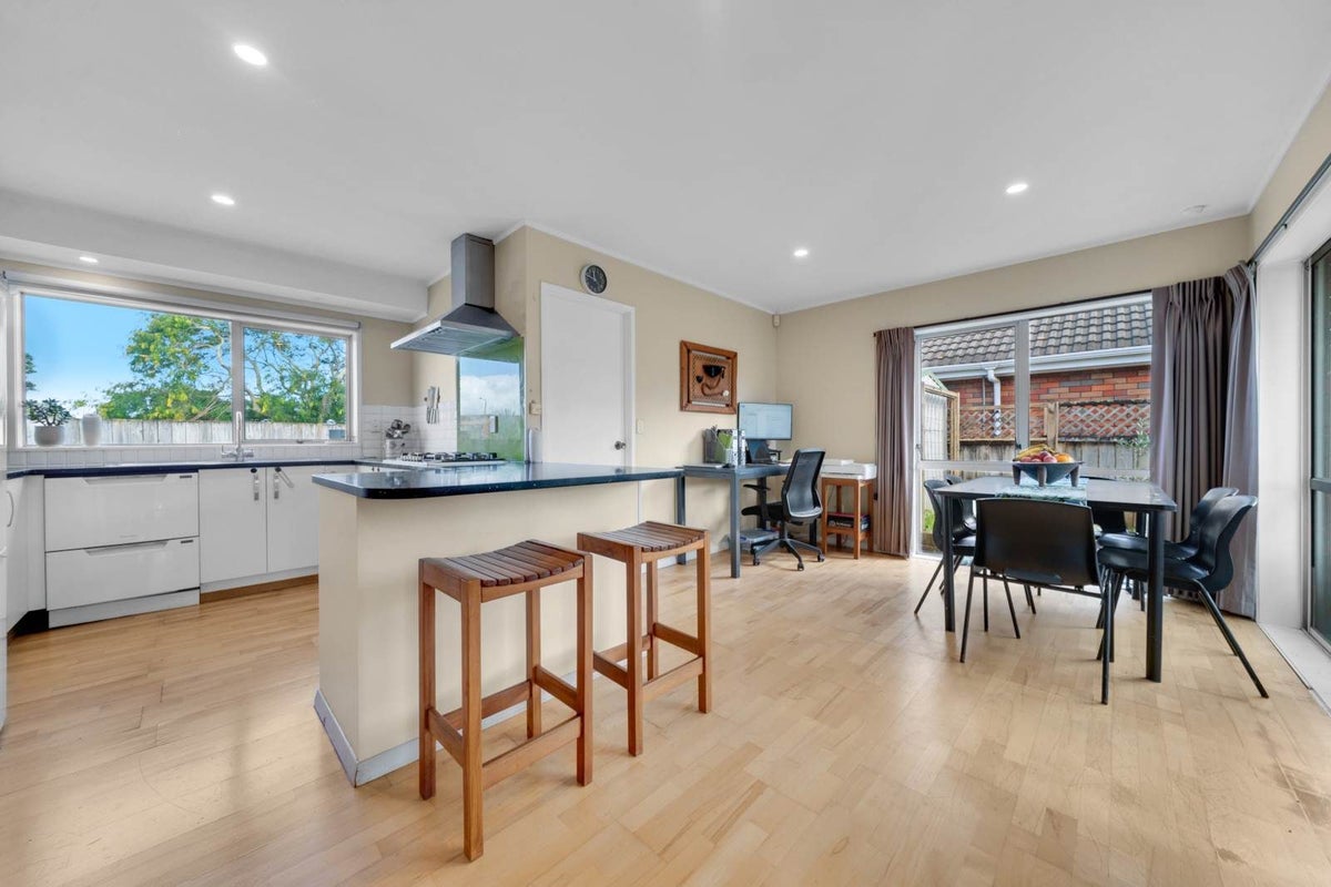 3/89 Kolmar Road, Papatoetoe, Auckland - Carousel 2