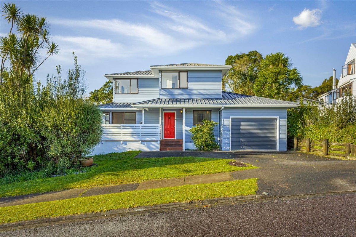 60 Rhinevale Close, Henderson, Auckland - Carousel 1
