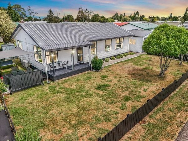359 Kahikatea Drive, Dinsdale, Hamilton - Carousel 11