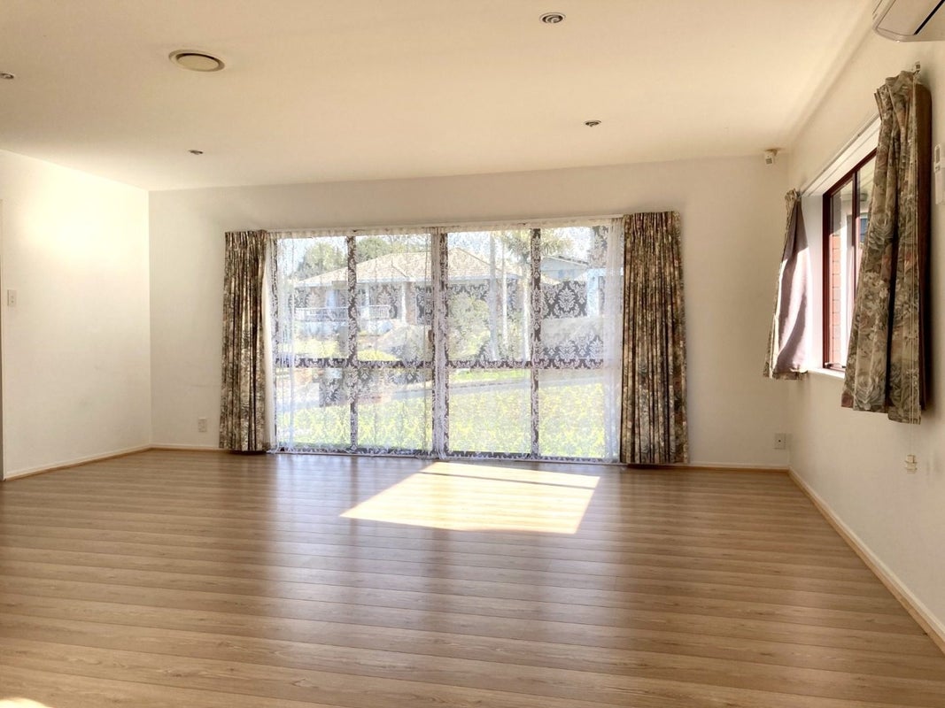 30 Vintage Drive, Henderson, Auckland - Carousel 2