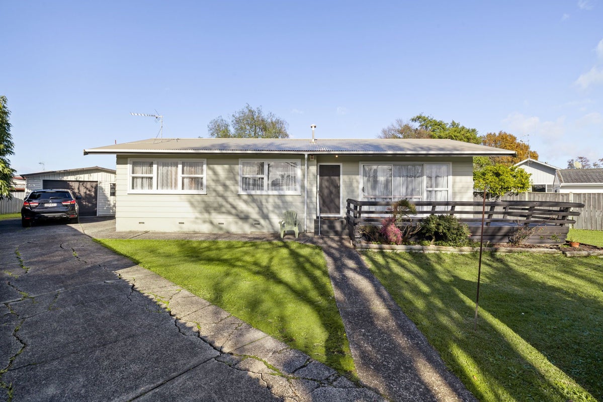 4 Evelyn Court, Dinsdale, Hamilton - Carousel 2