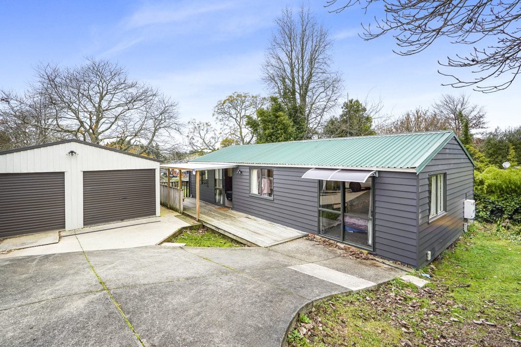 68A Acacia Crescent, Glenview, Hamilton - Carousel 1