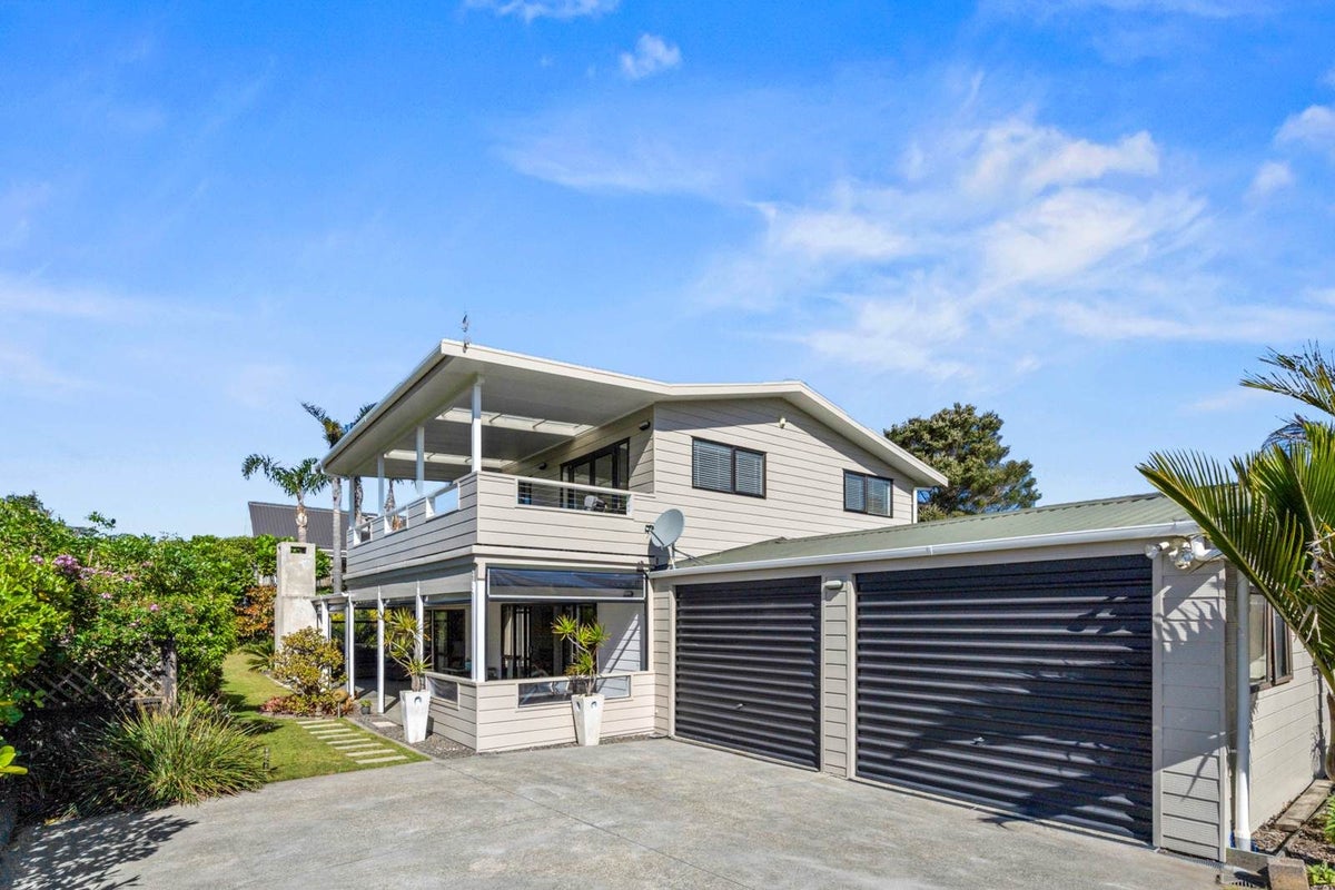 16 Dey Street, Mangawhai Heads, Kaipara, Northland - Carousel 1