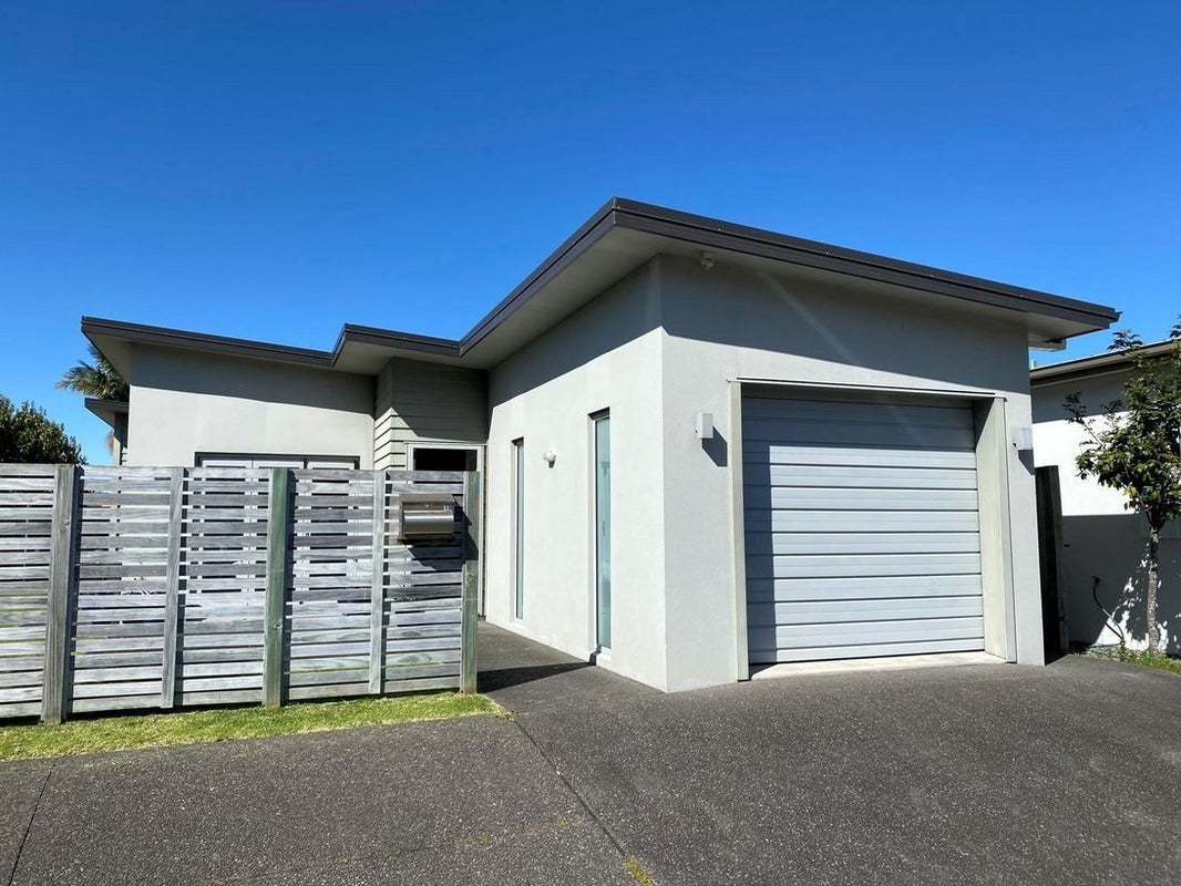 11 Jude Way, Brookfield, Tauranga - Carousel 1
