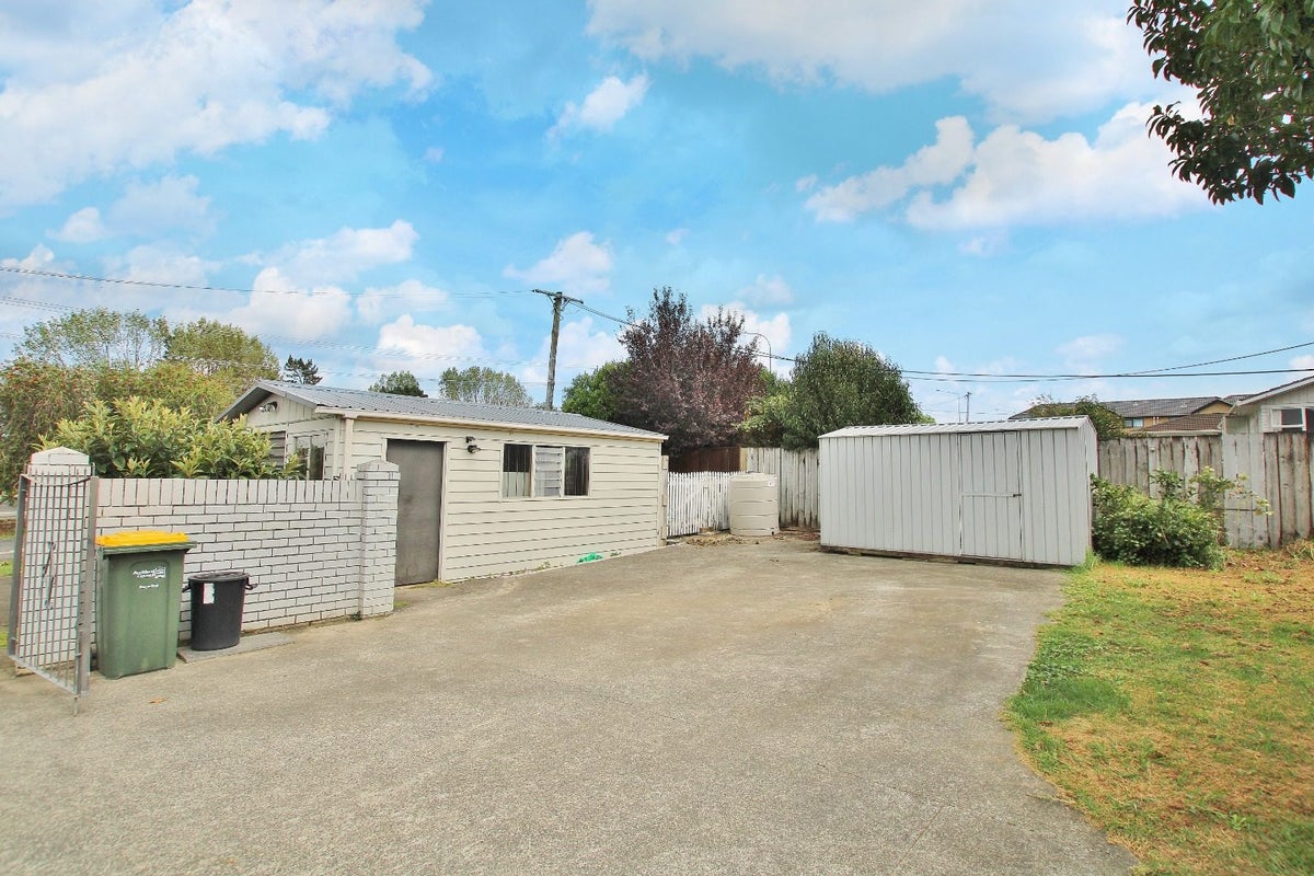 366 Main Road, Huapai, Kumeu - Carousel 11
