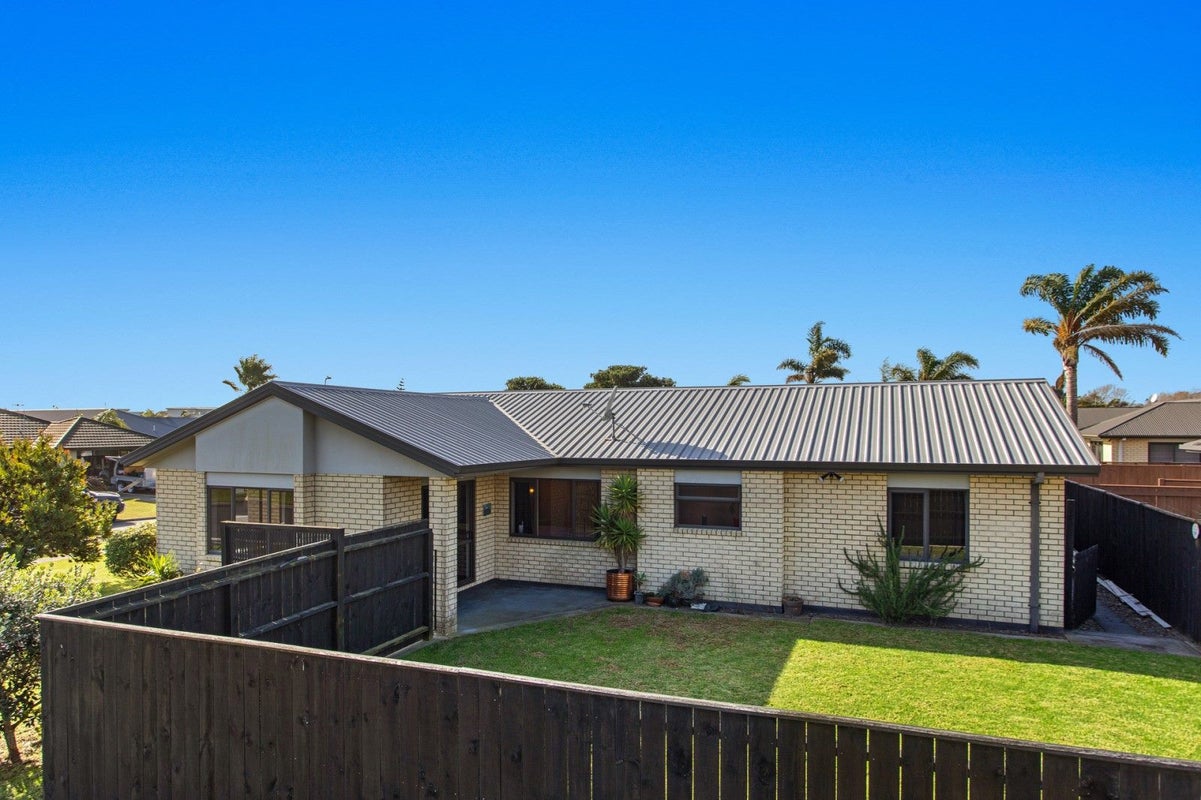 2 Marchignal Street, Coastlands, Whakatane - Carousel 1