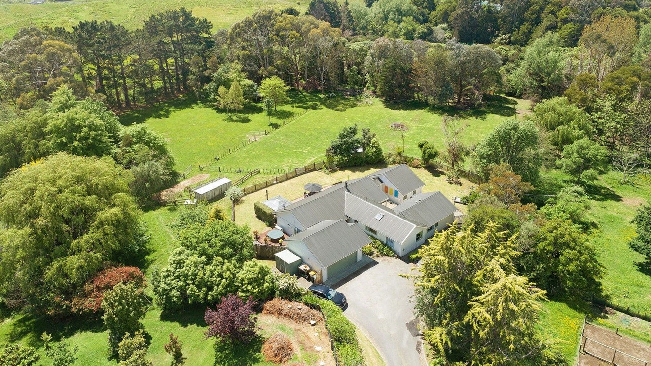 19 Sea Poppy Way, Otaihanga, Paraparaumu - Carousel 1