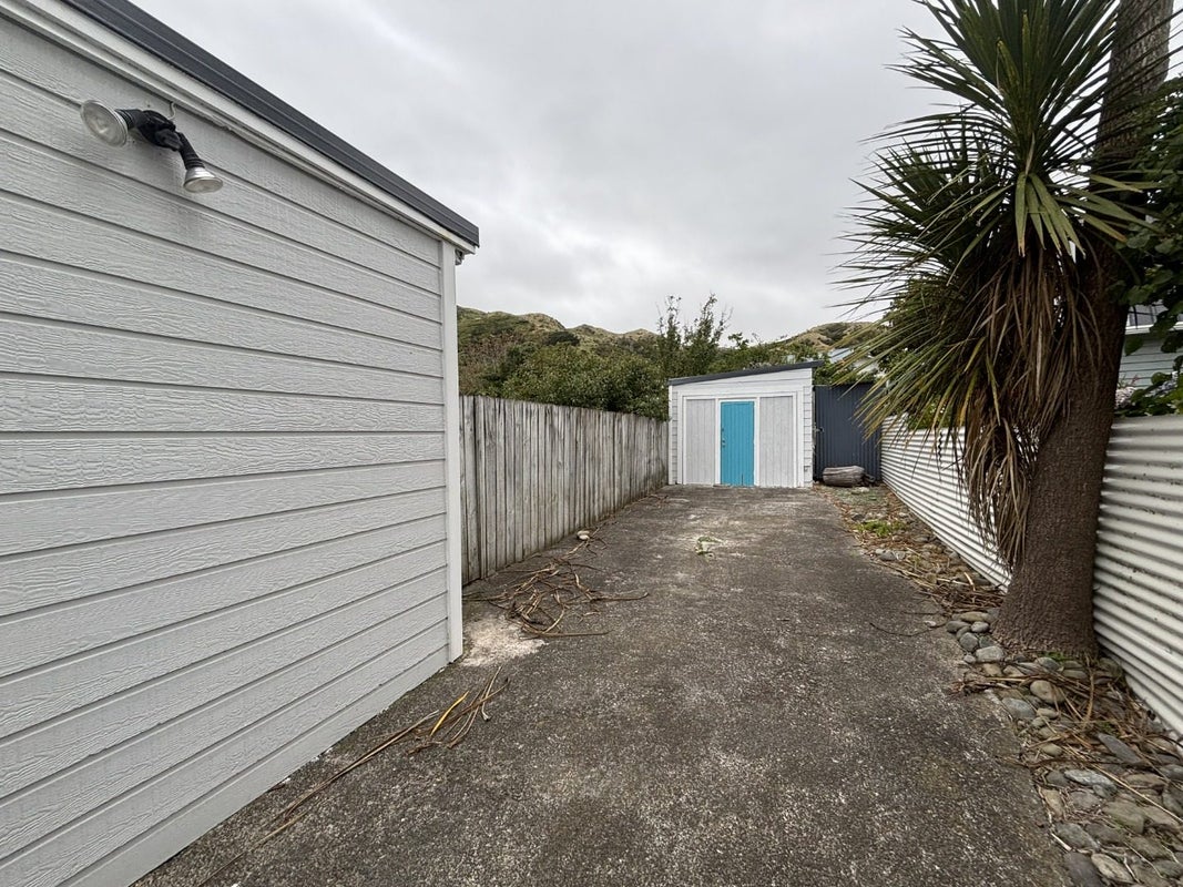 2 Te Pari Pari Road, Pukerua Bay, Porirua - Carousel 14