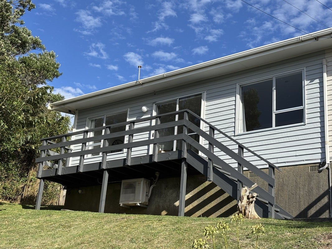 2/236 Helston Road, Paparangi, Wellington - Carousel 1