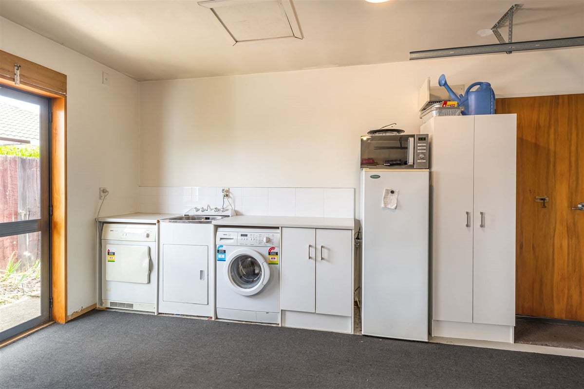 2/25 Gamblins Road, Saint Martins, Christchurch - Carousel 15