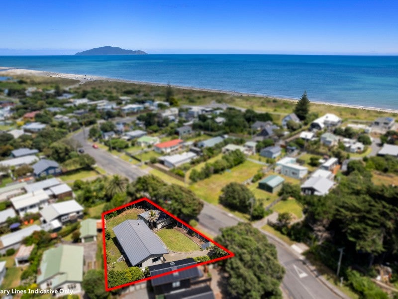 4 The Avenue, Otaki Beach, Otaki - Carousel 2