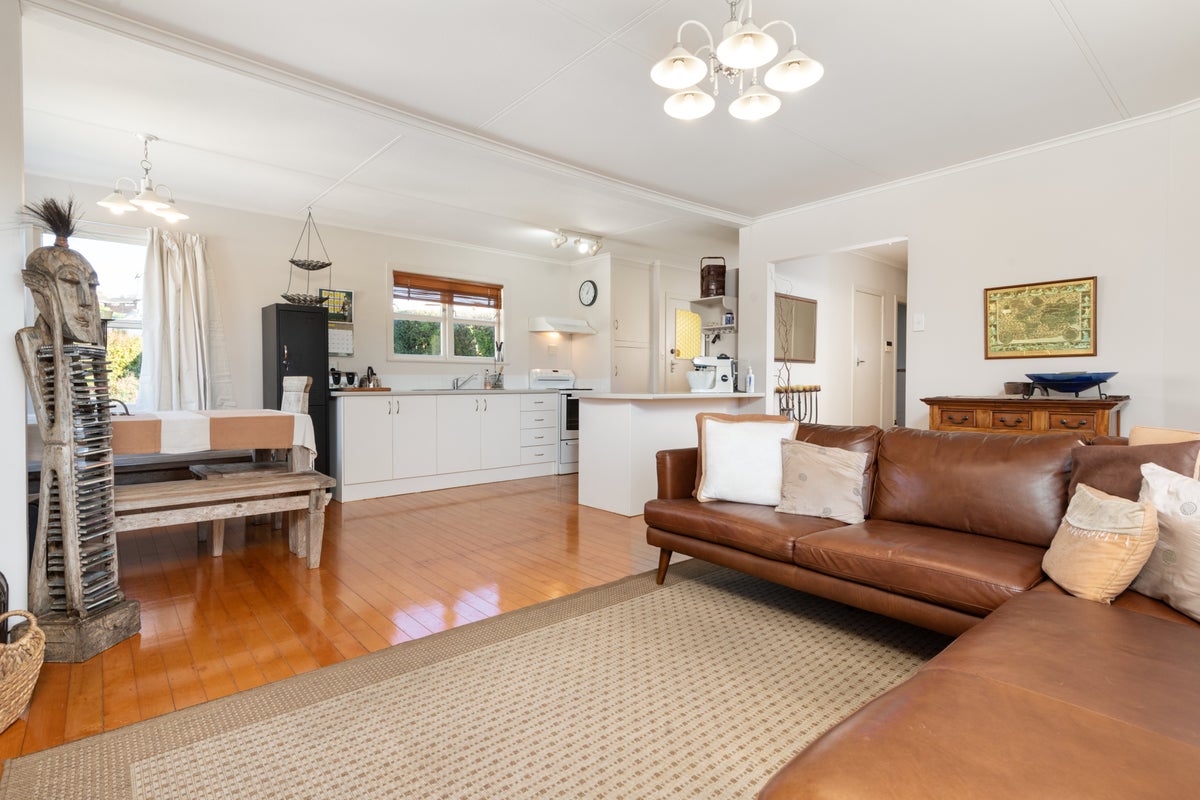 22A Oriana Crescent, Bellevue, Tauranga - Carousel 2
