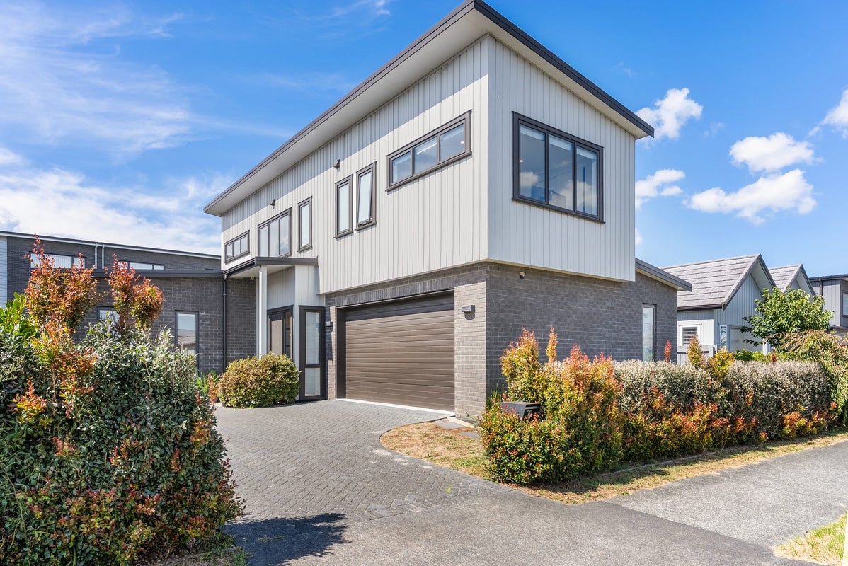 20 Whenuapai Drive, Whenuapai, Auckland - Carousel 1