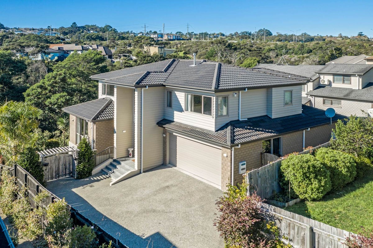 10 Mural Place, Greenhithe, Auckland - Carousel 2