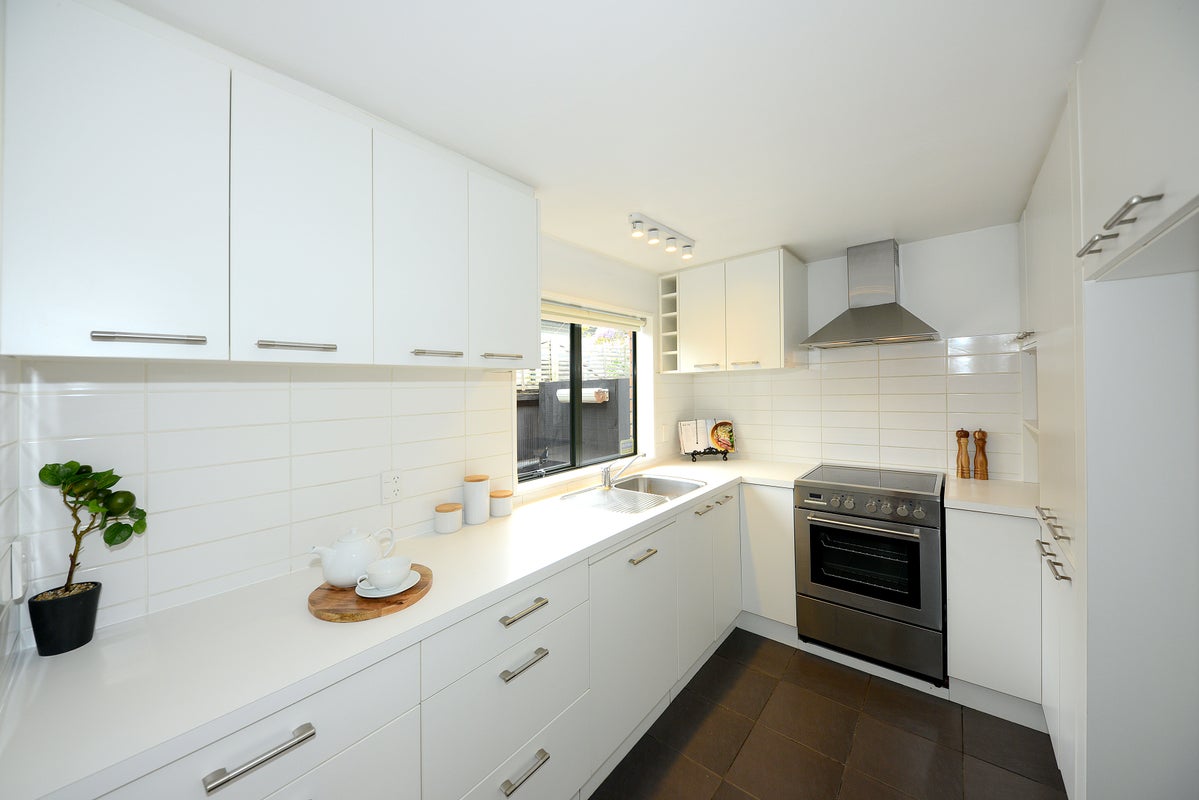 2/188 Springfield Road, St Albans, Christchurch - Carousel 2