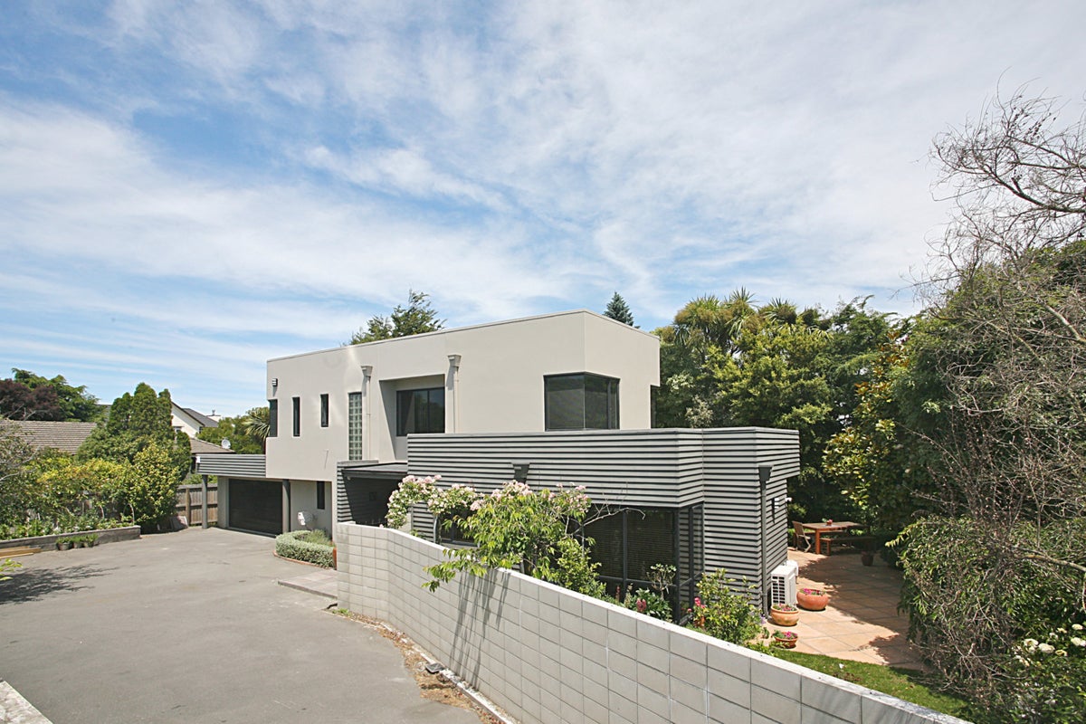1/90 Jeffreys Road, Fendalton, Christchurch - Carousel 1