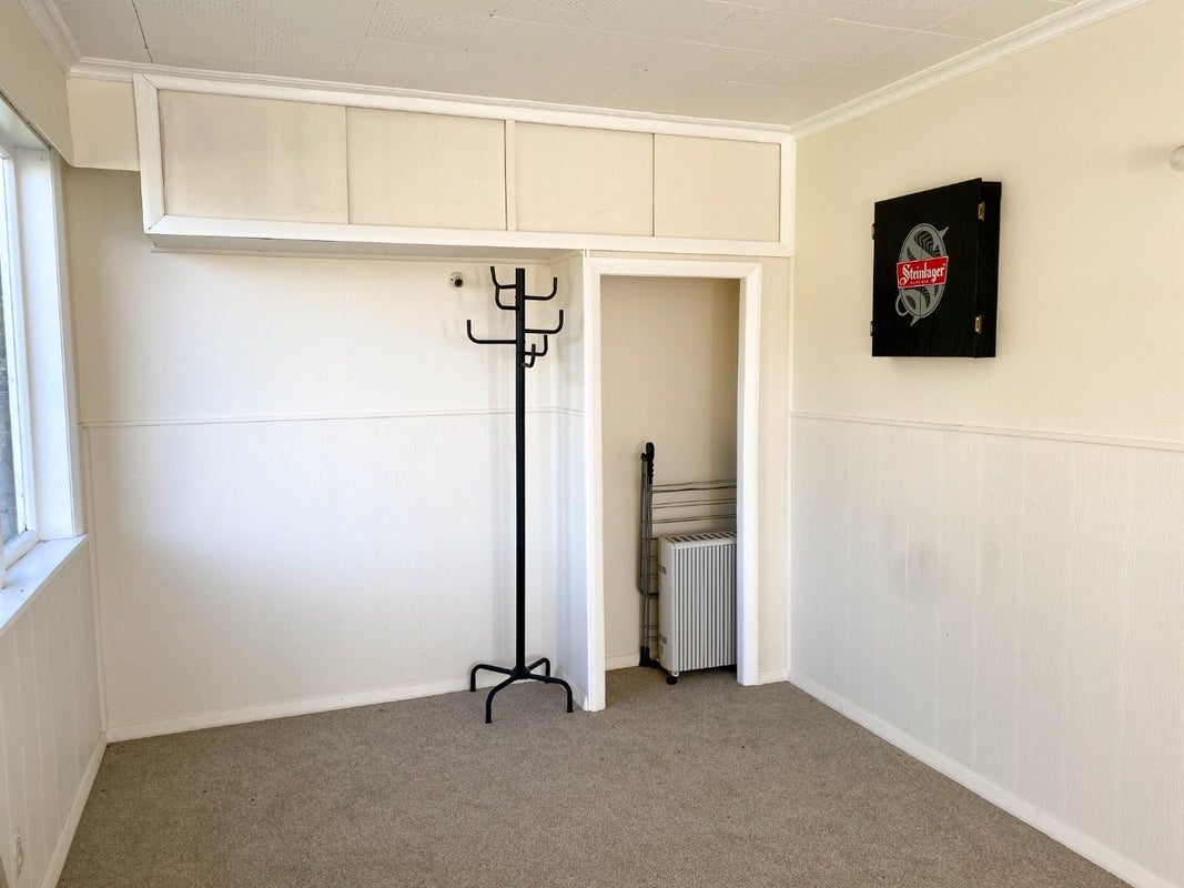 40 Kipling Street, Johnsonville, Wellington - Carousel 19