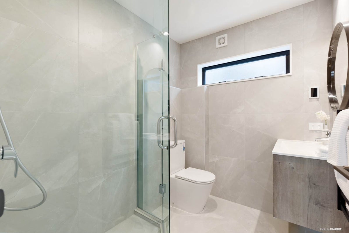 35 Liverpool Street, Epsom, Auckland - Carousel 22