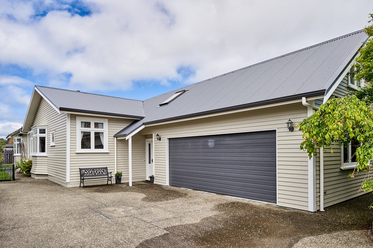 172 Knights Road, Hutt Central, Lower Hutt - Carousel 2