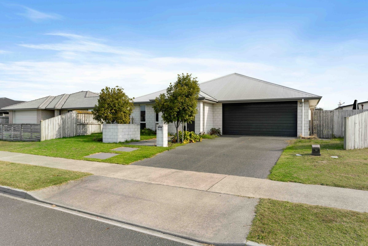 146 The Boulevard, Papamoa Beach, Papamoa - Carousel 2
