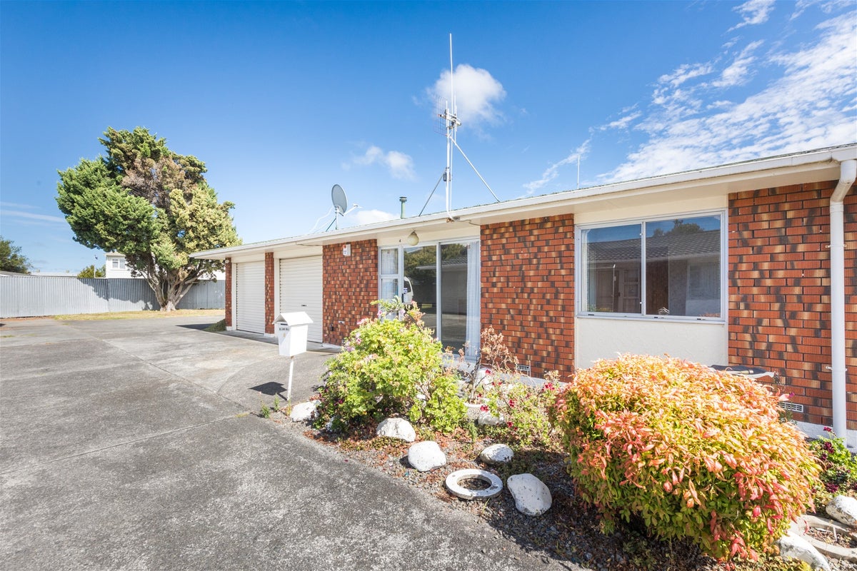 4/118 Botanical Road, Takaro, Palmerston North - Carousel 9