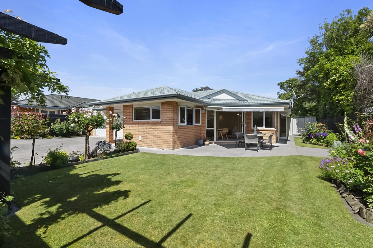 16A Webster Street, Westown, New Plymouth - Carousel 2