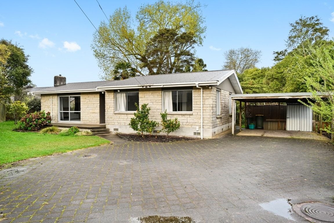 23 Berkley Avenue, Hillcrest, Hamilton - Carousel 1