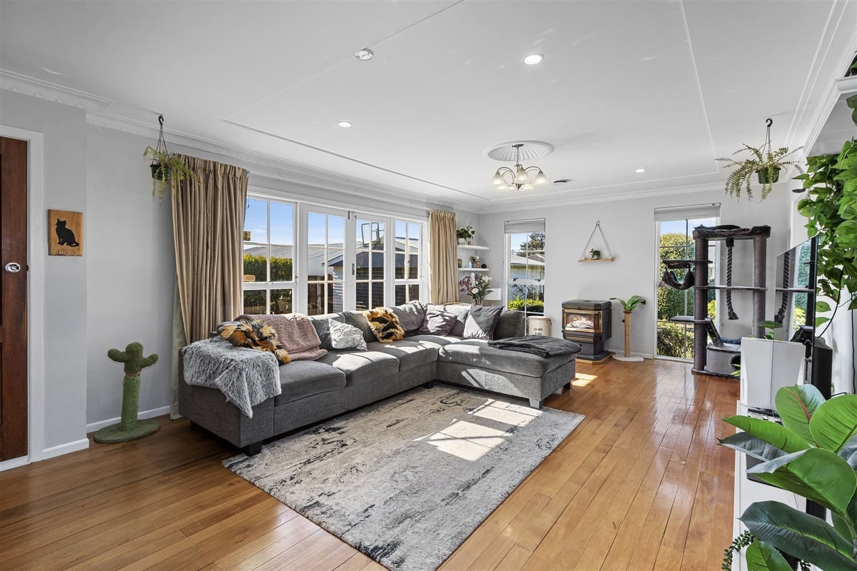 22 Sapphire Street, Casebrook, Christchurch - Carousel 2