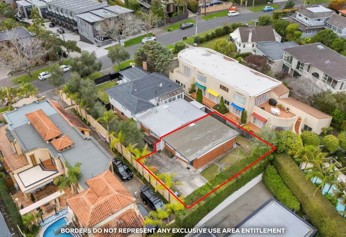2/29 Dudley Road, Mission Bay, Auckland - Carousel 13