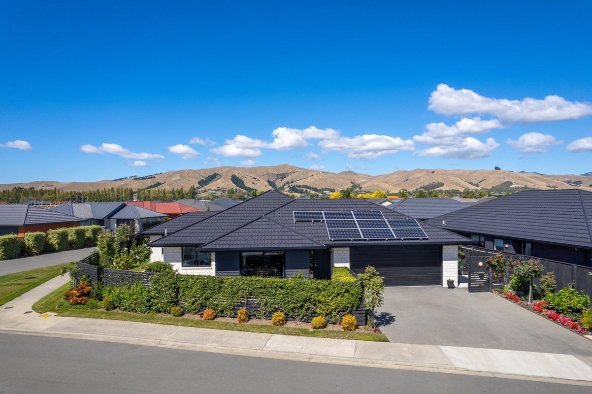 41 Ara Drive, Redwoodtown, Blenheim - Carousel 1