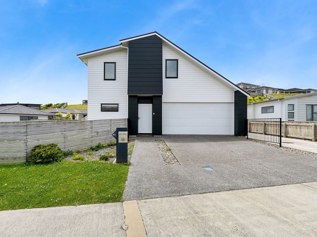 93 John Burke DR, Aotea, PORIRUA - Carousel 1