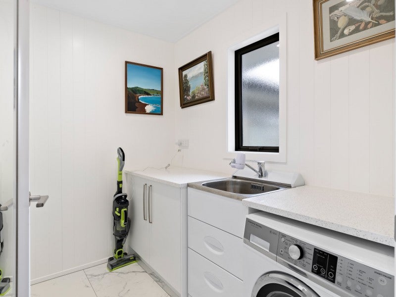 4 Cone Peak Close, Lake Hayes, Queenstown - Carousel 26