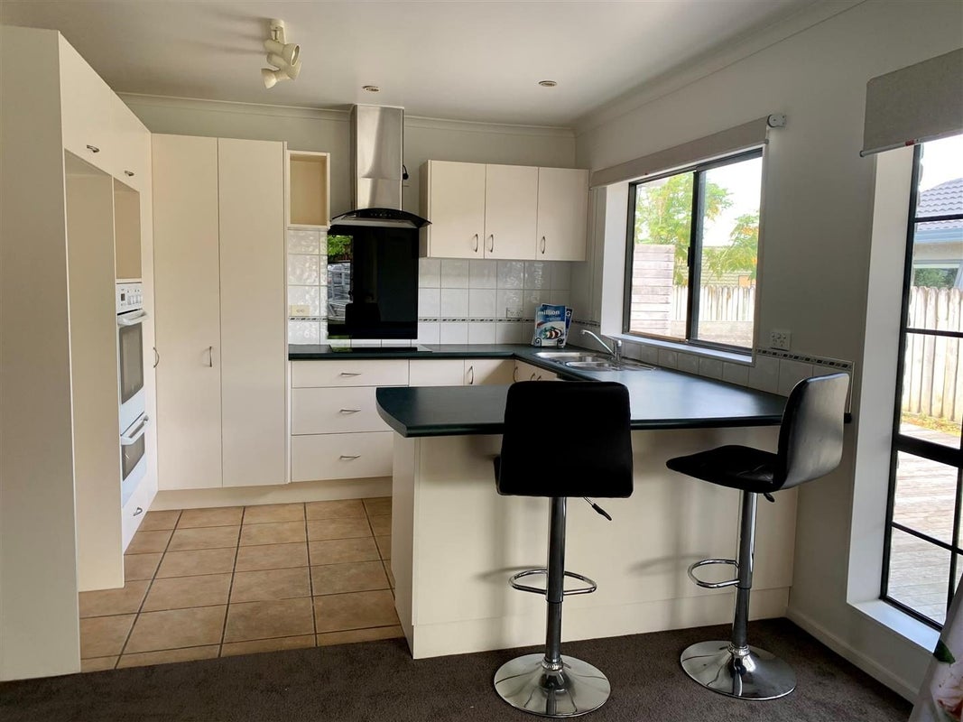 12 Amarillo Place, Manurewa, Auckland - Carousel 2