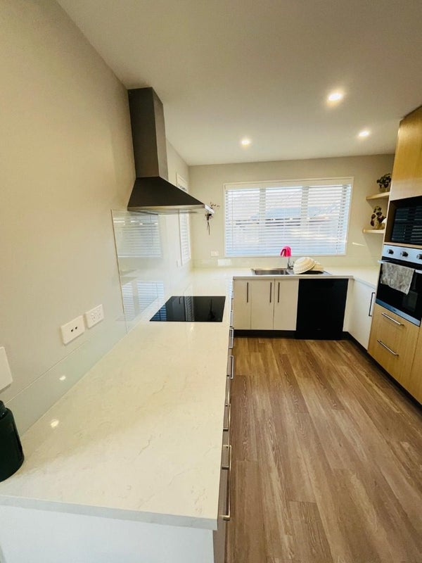 2/24 Victors Road, Hoon Hay, Christchurch - Carousel 1