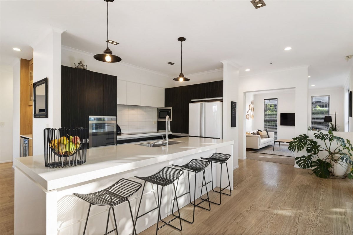 11A Church Street, Northcote Point, Auckland - Carousel 1